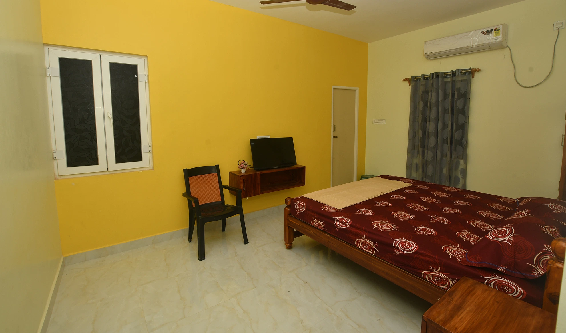 Deluxe Room at Pranav Homestay in Tiruvannamalai